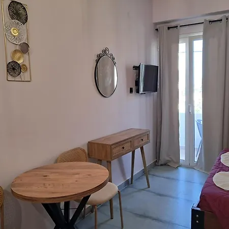 Poppy Beloni Apartahotel La Canea