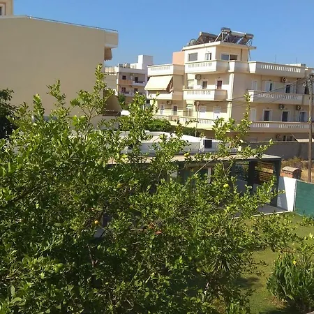 Hotel de apartamente Poppy Beloni Chania (Crete)